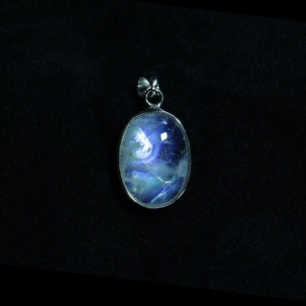Moonstone Pendant - Far East Gems & Jewellery