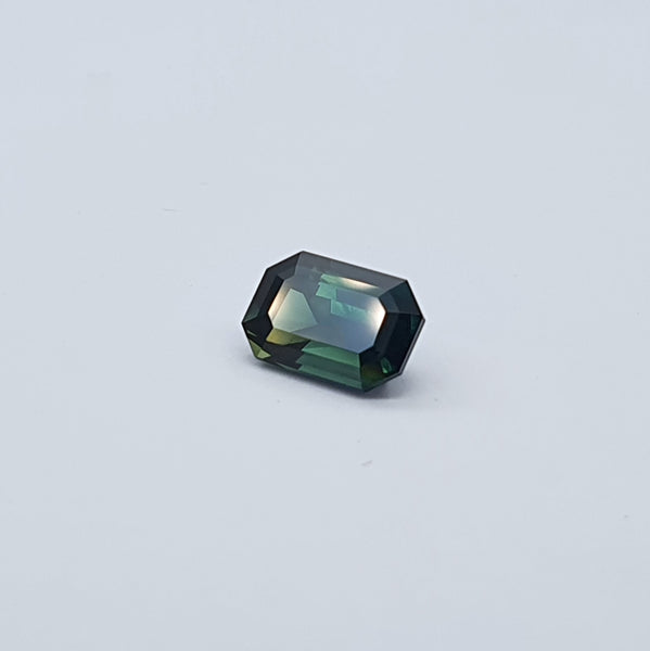 Bicolour Sapphire 2.43ct - Far East Gems & Jewellery