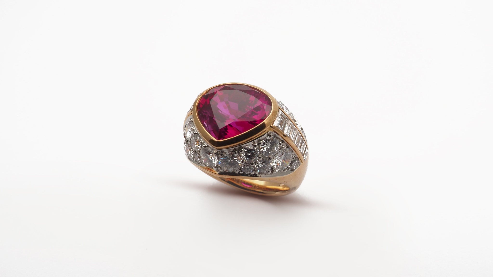 Ruby Ring 7.23ct Heart Shape - Far East Gems & Jewellery