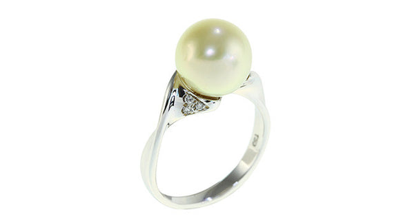 Pearl Ring with Diamond - Far East Gems & Jewellery